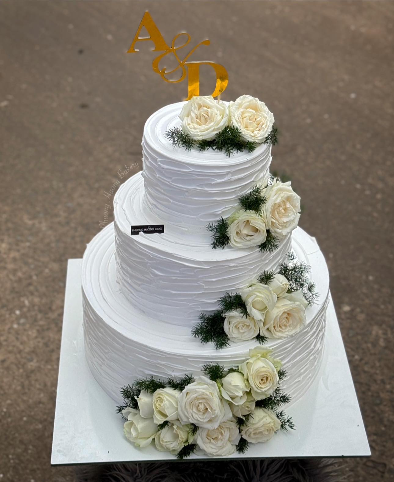 Bánh Cưới